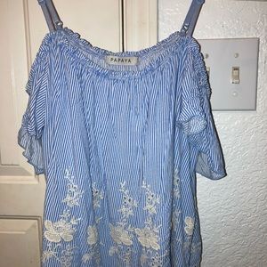 Ladies Top Size Medium